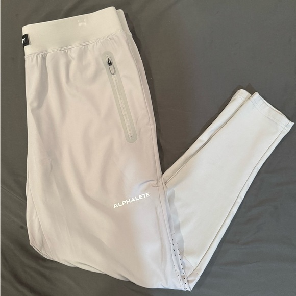 Alphalete Men’s Infinity Tech Pant - Picture 2 of 6